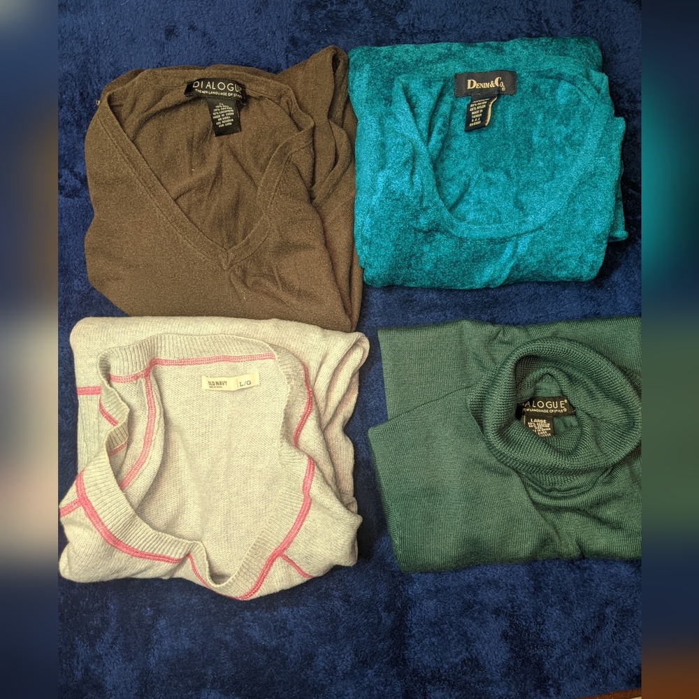 Lot of 4 Womens Shirts / Sweaters